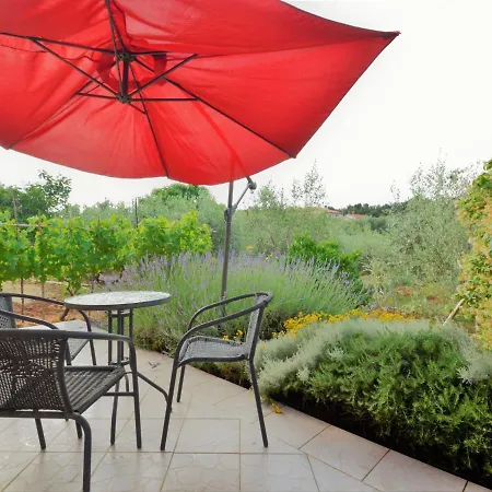 Сasa de vacaciones Kablar - Pul116 By Interhome