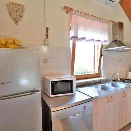 Kablar - Pul116 By Interhome * Pula