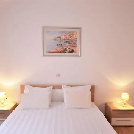 Kablar - Pul116 By Interhome * Pula